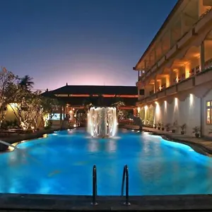 Febri's & *** Kuta Lombok